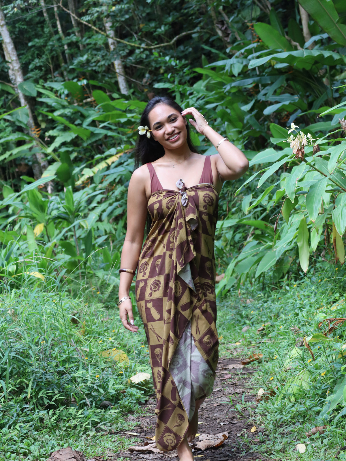 Hula Implement Pareu