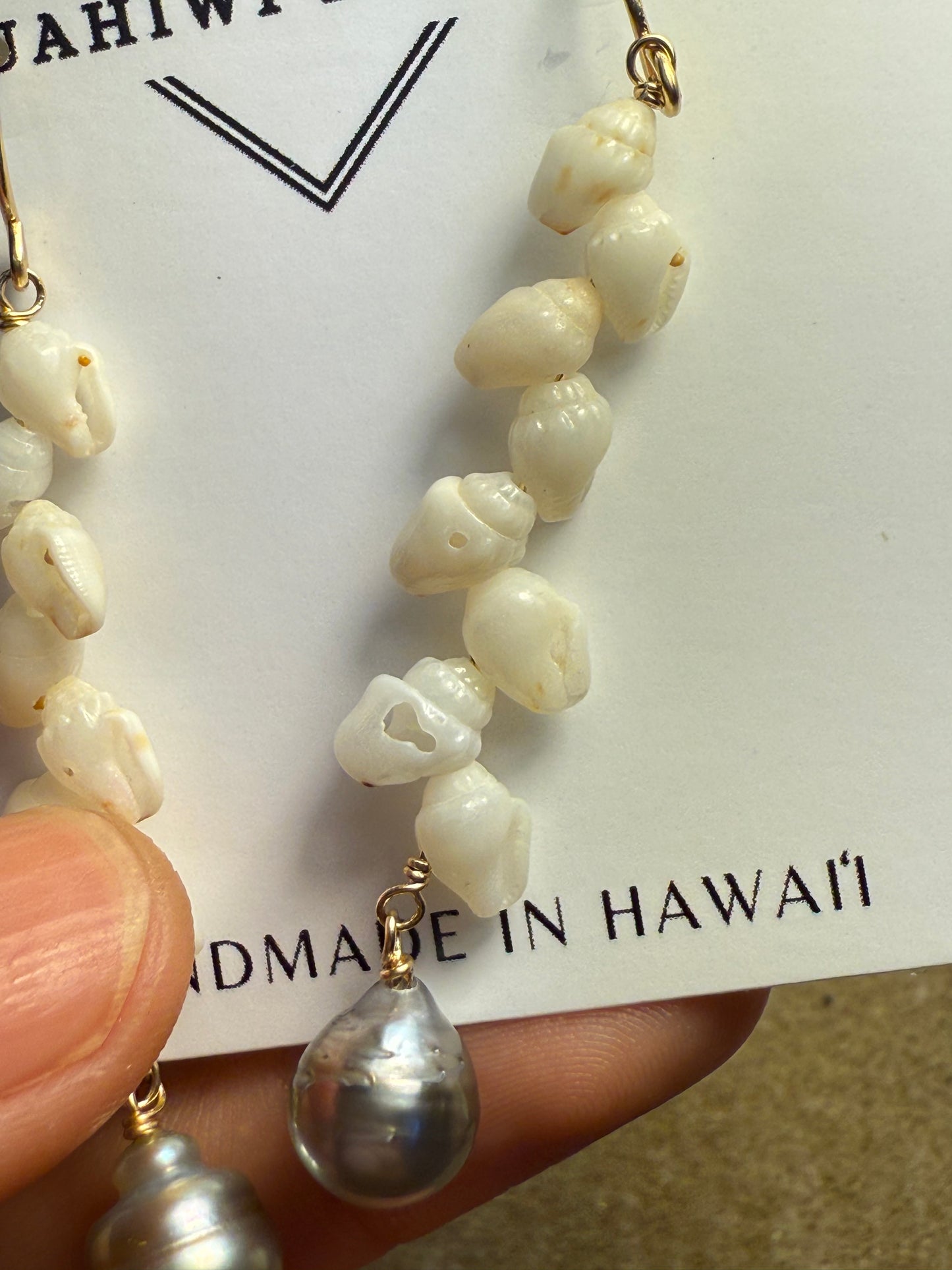 Flawed Niihau Momi and Tahitian Pearl Earrings - Kala Mai Sale Item