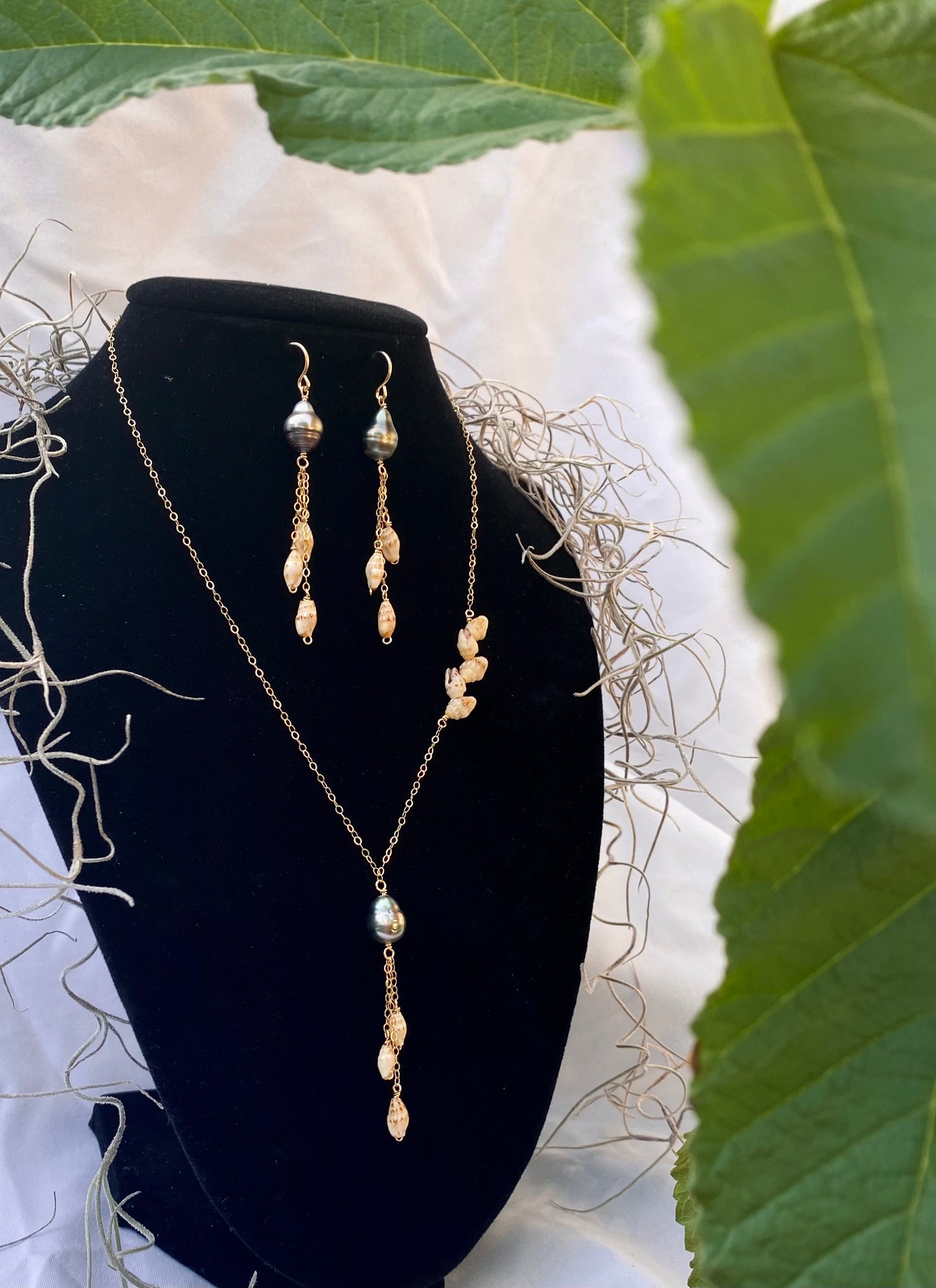 Niihau Laiki Shell and Pearl Earrings