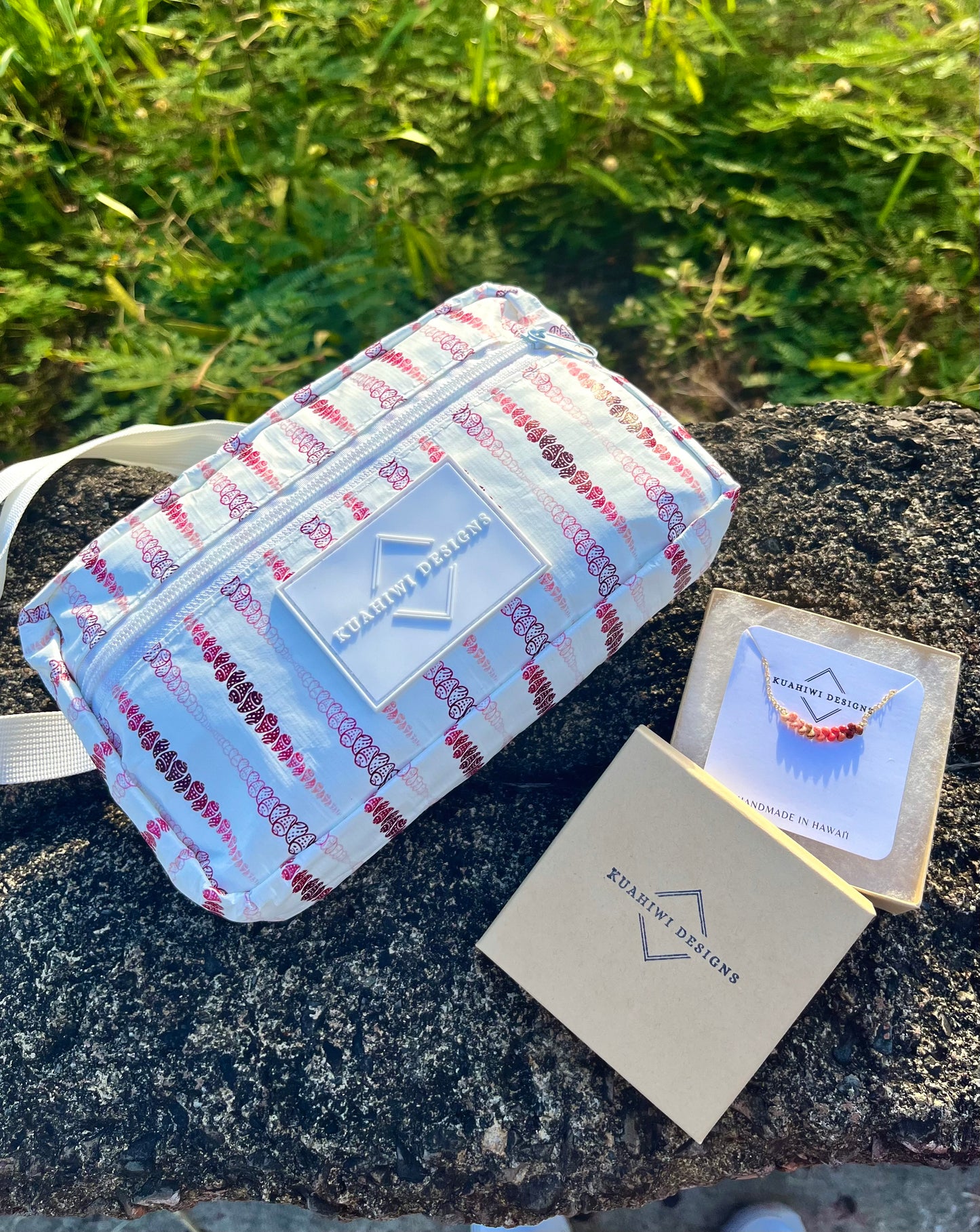 Ombré Niihau Kahelelani Fanny Pack