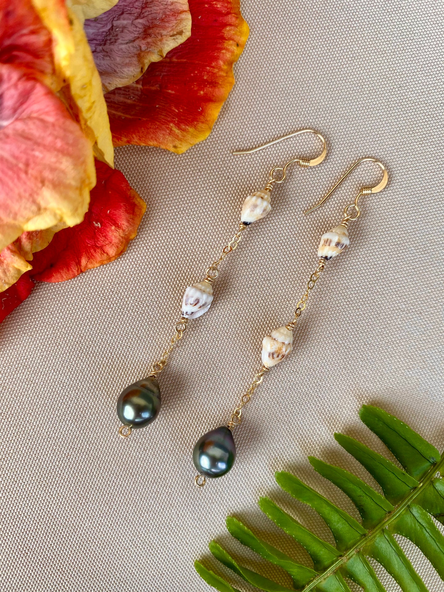 Niihau Momi Shell and Pearl Earrings