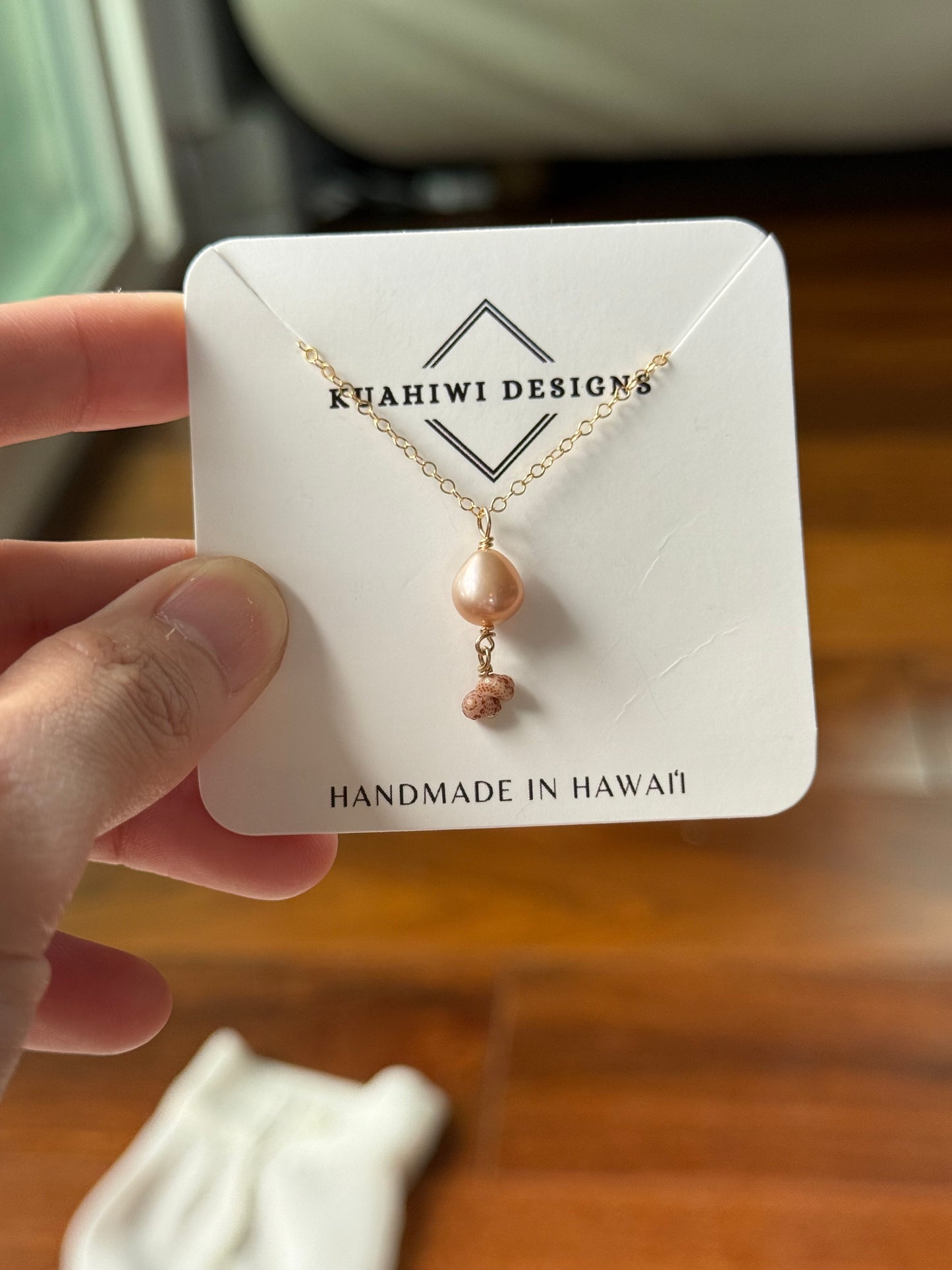 Niihau Kahelelani and Edison Pearl Necklace