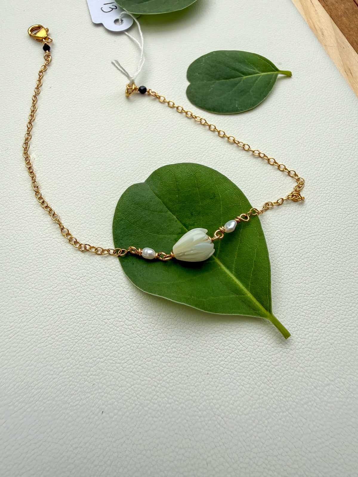 Pikake and Pearl Bracelet