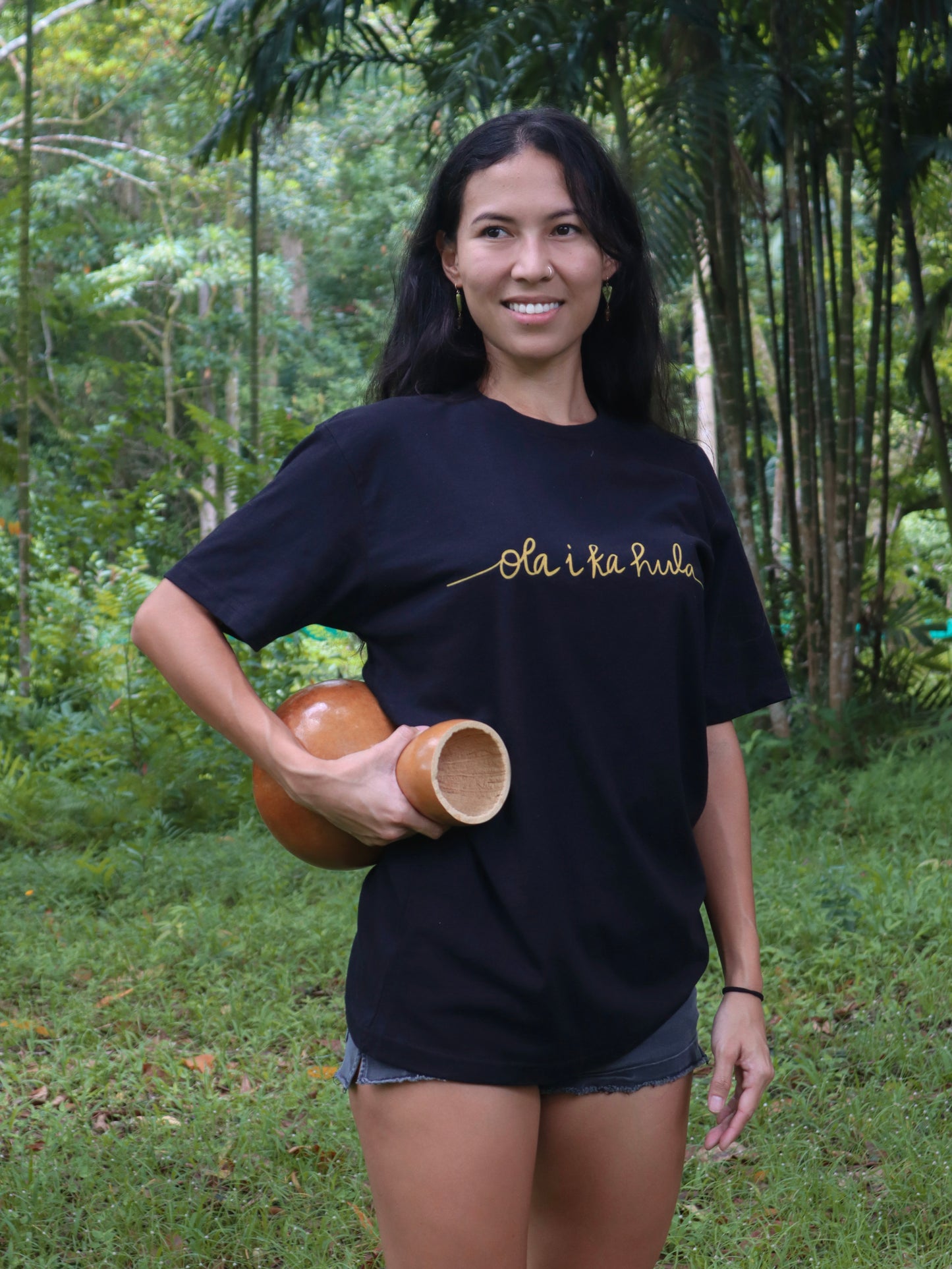 Hula Tee in Black