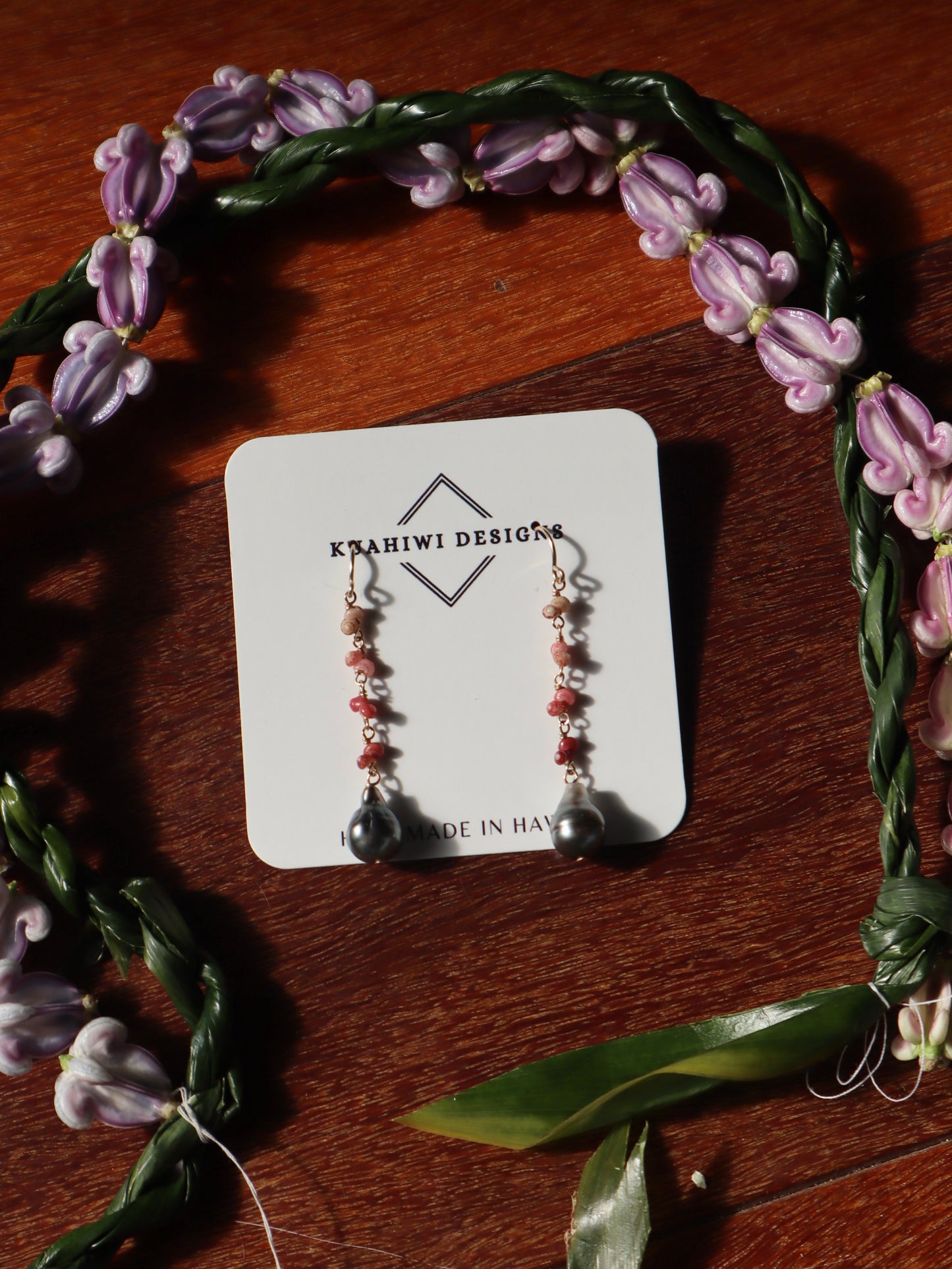 Ombré Niihau Kahelelani and Pearl Earrings