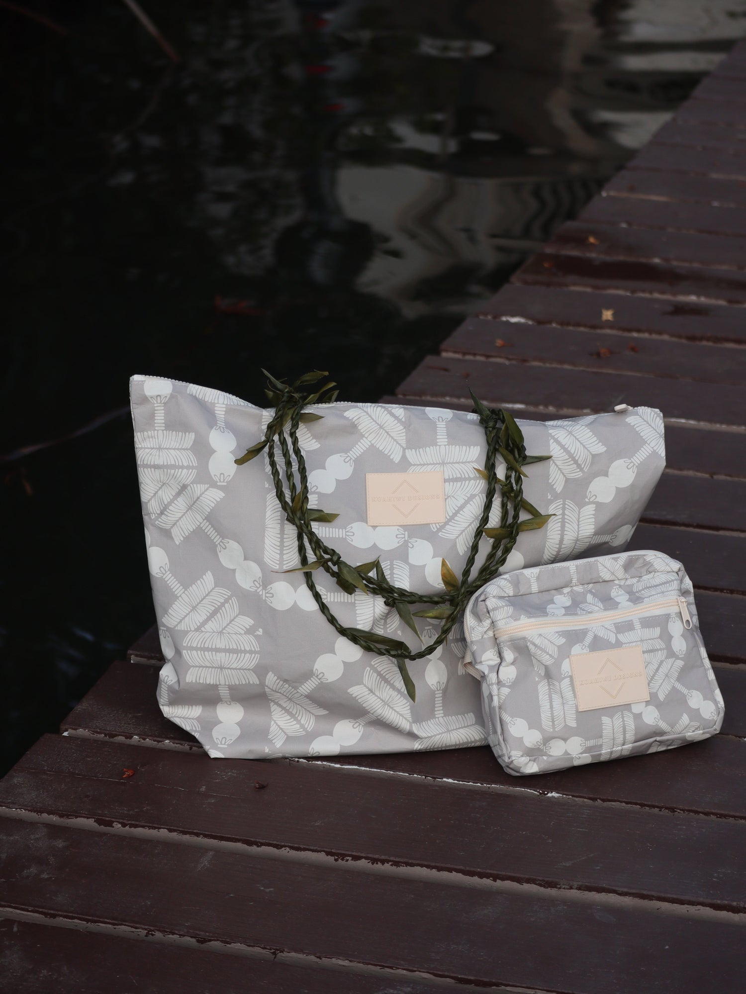 ʻUlīʻulī Bags