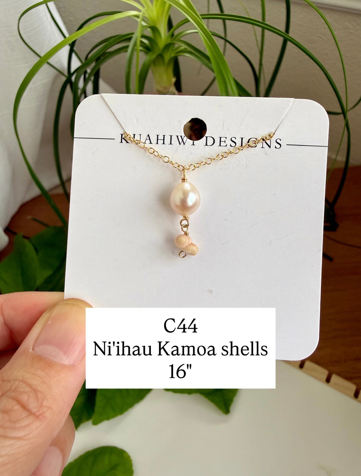 Niihau Kahelelani and Edison Pearl Necklace