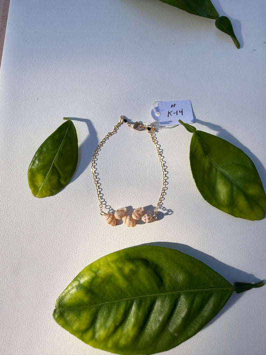 Kauai Momi Shell Bracelet