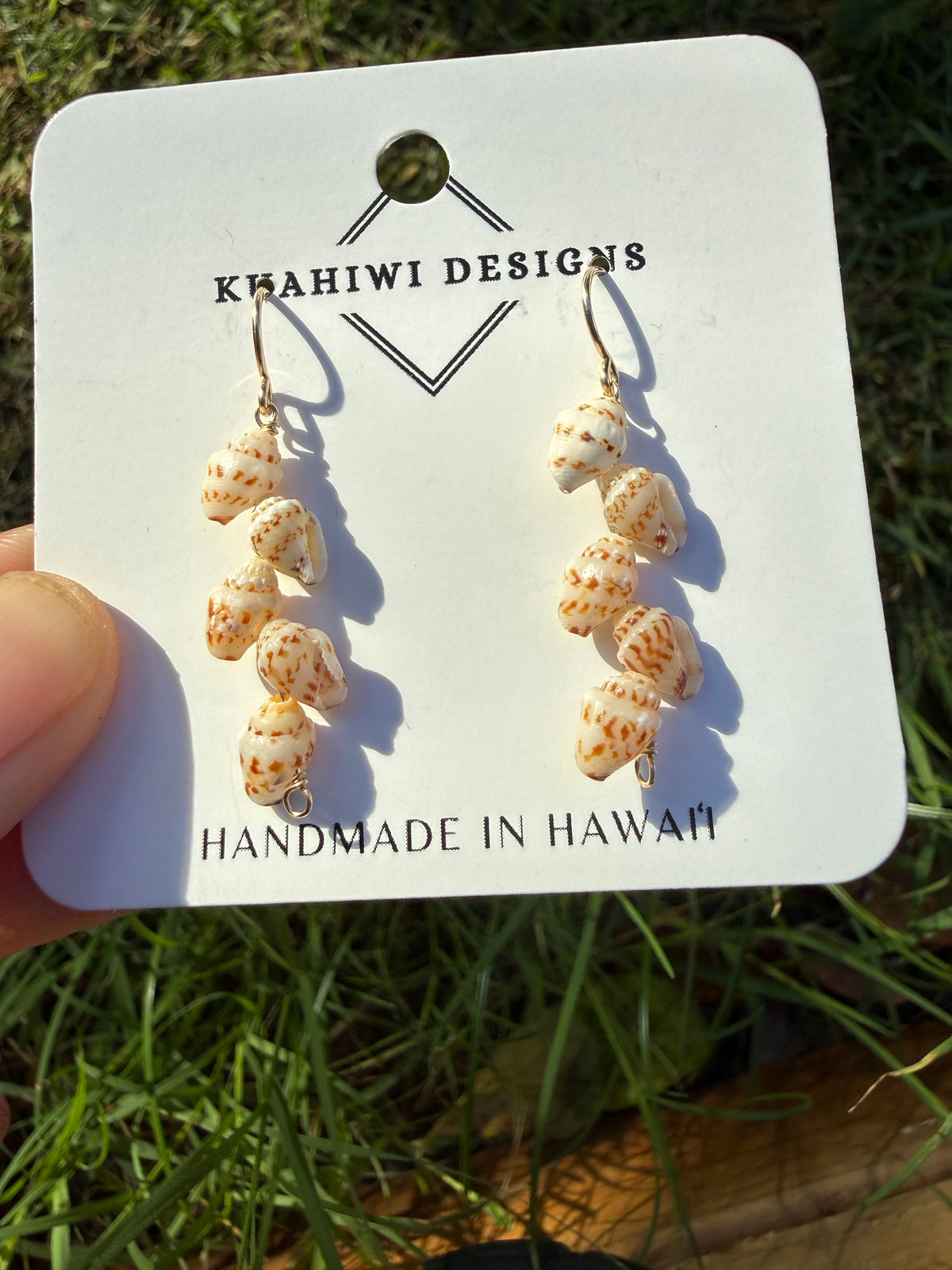 Speckled Momi Earrings