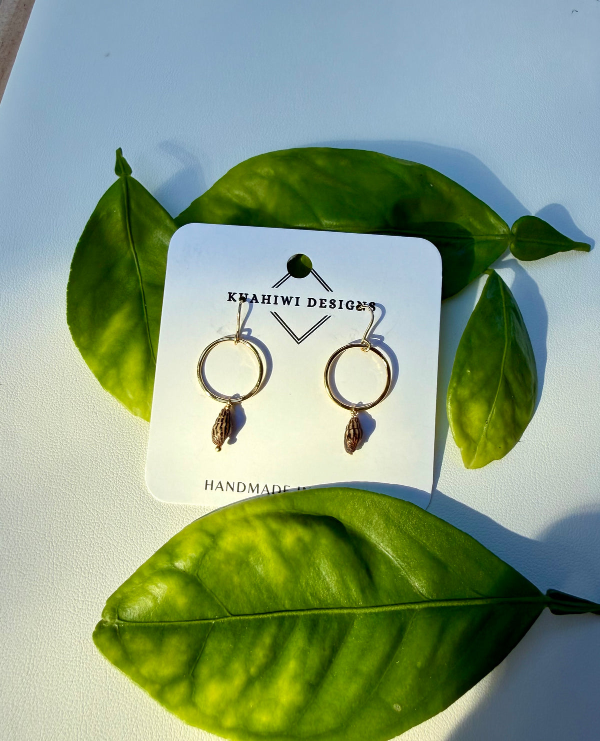 Oʻahu Laiki Shell Earrings