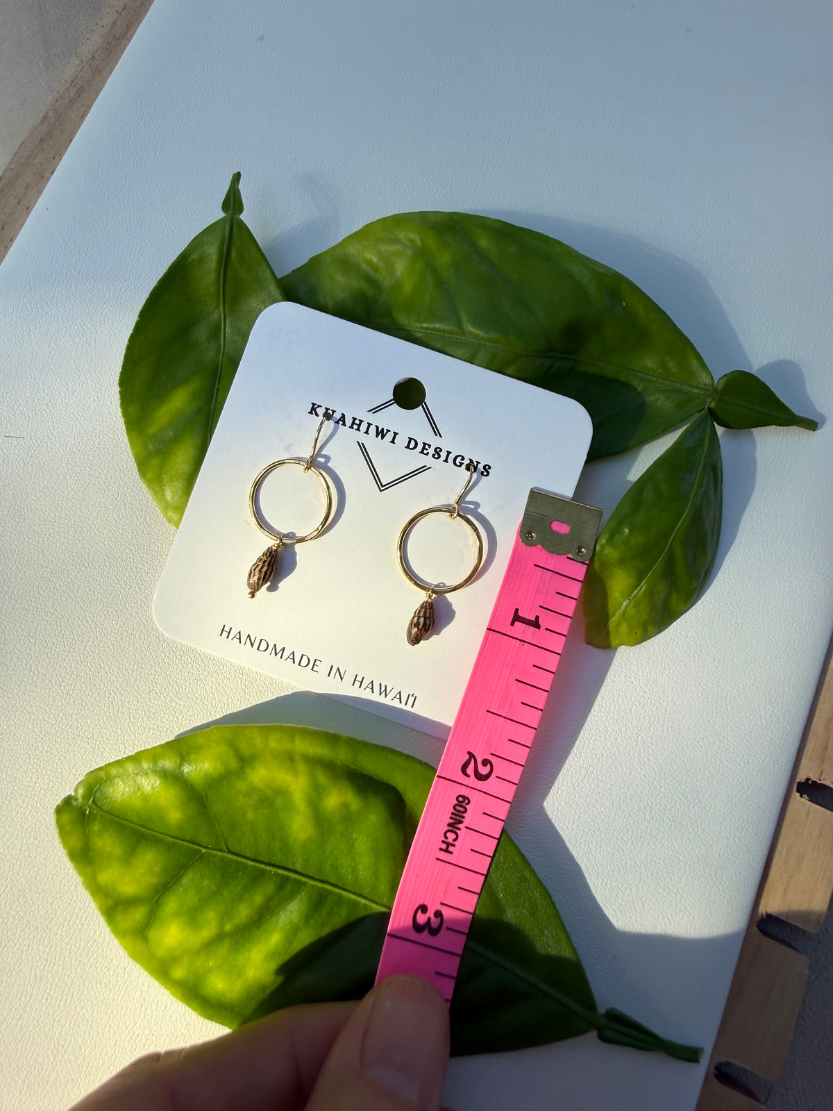 Oʻahu Laiki Shell Earrings