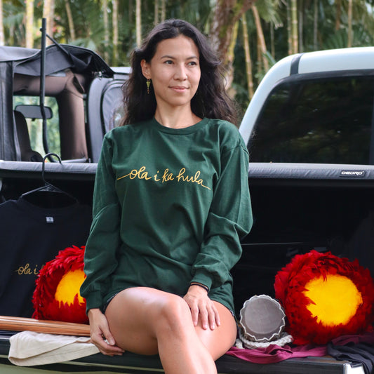 Hula Long Sleeve Tee in Green