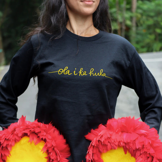 Hula Long Sleeve Tee in Black