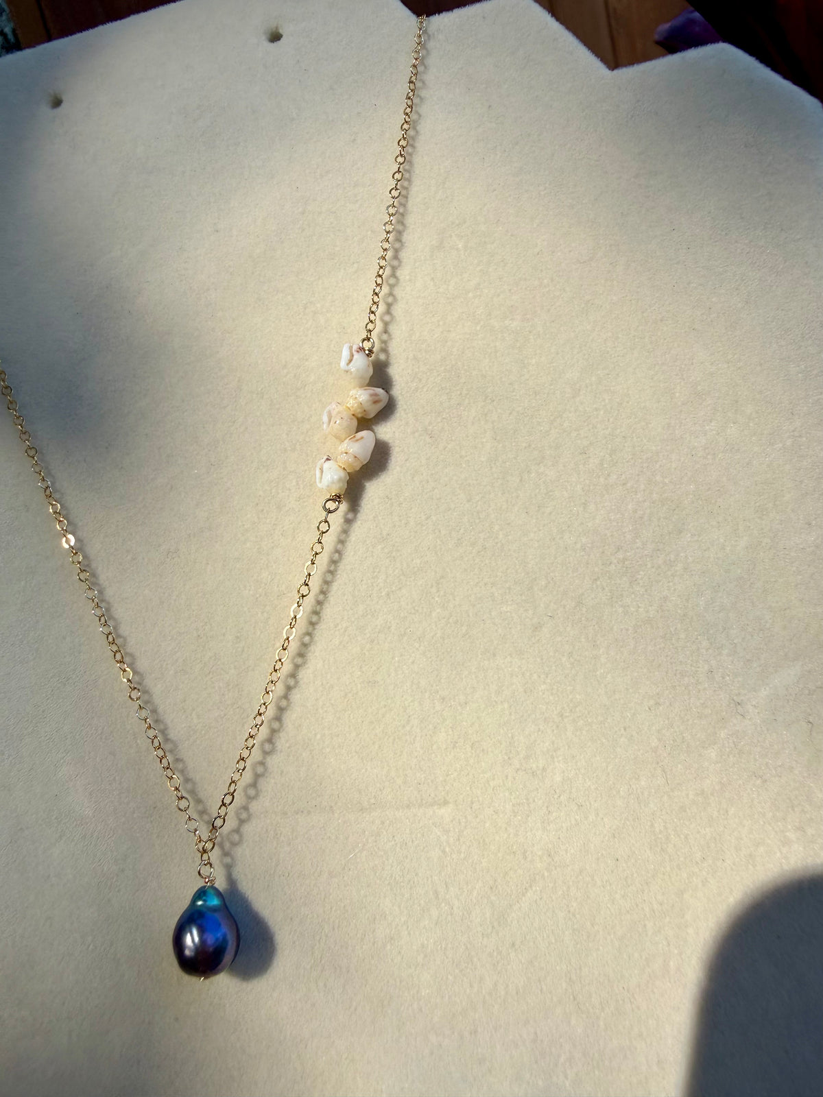 Niihau Momi Shell and Freshwater Pearl Necklace