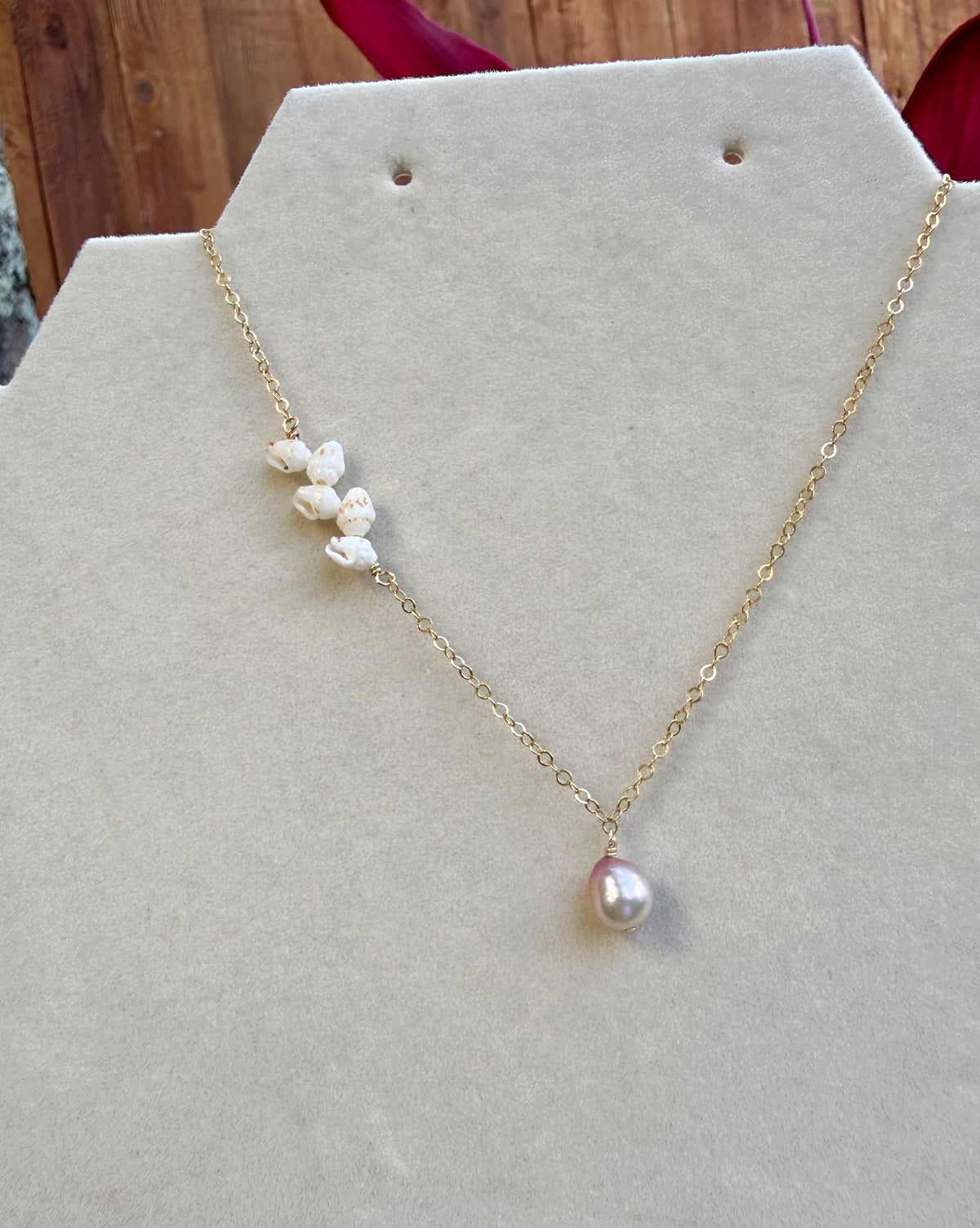 Niihau Momi Shell and Edison Pearl Necklace
