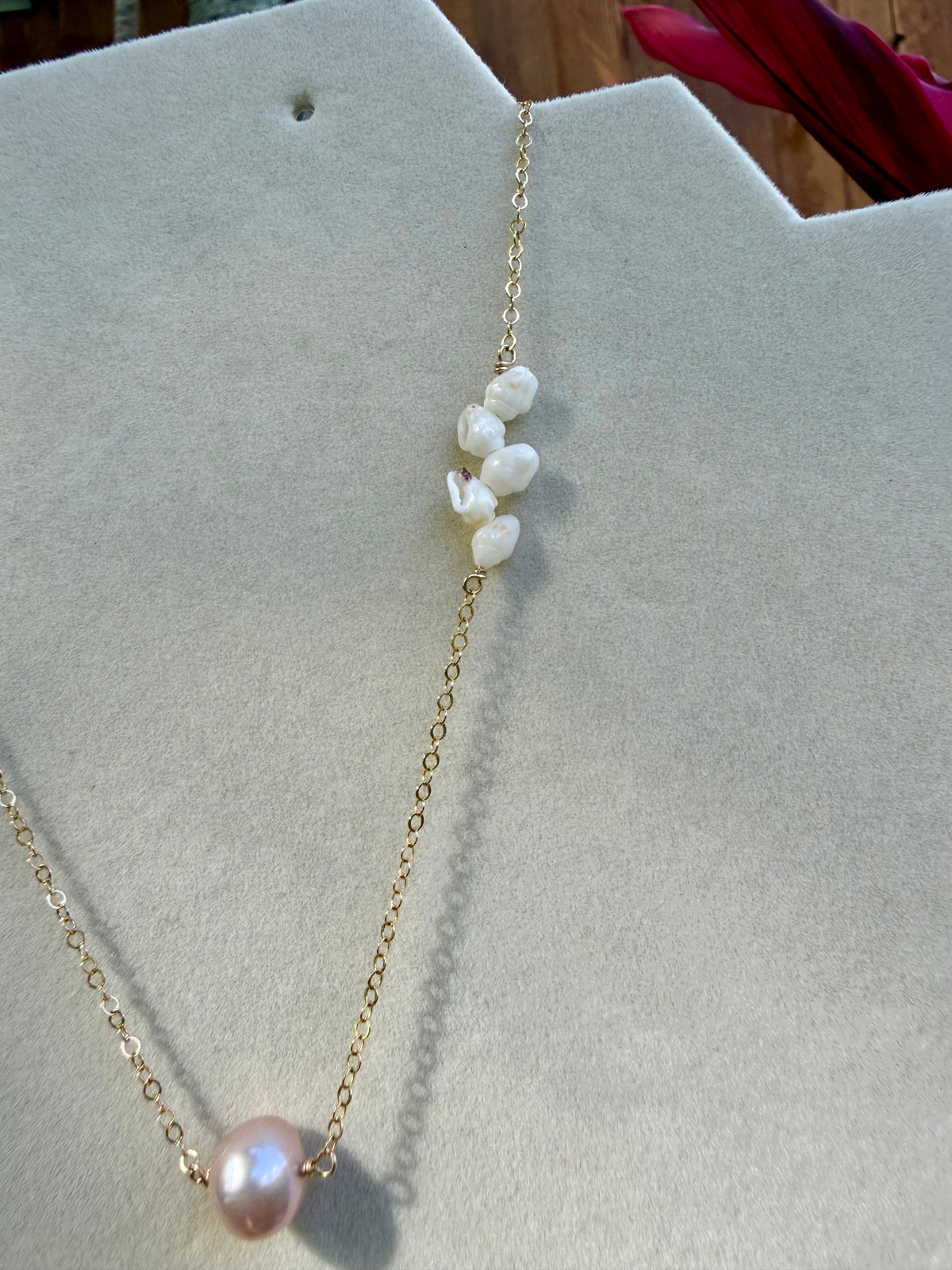 Niihau Momi Shell and Edison Pearl Necklace