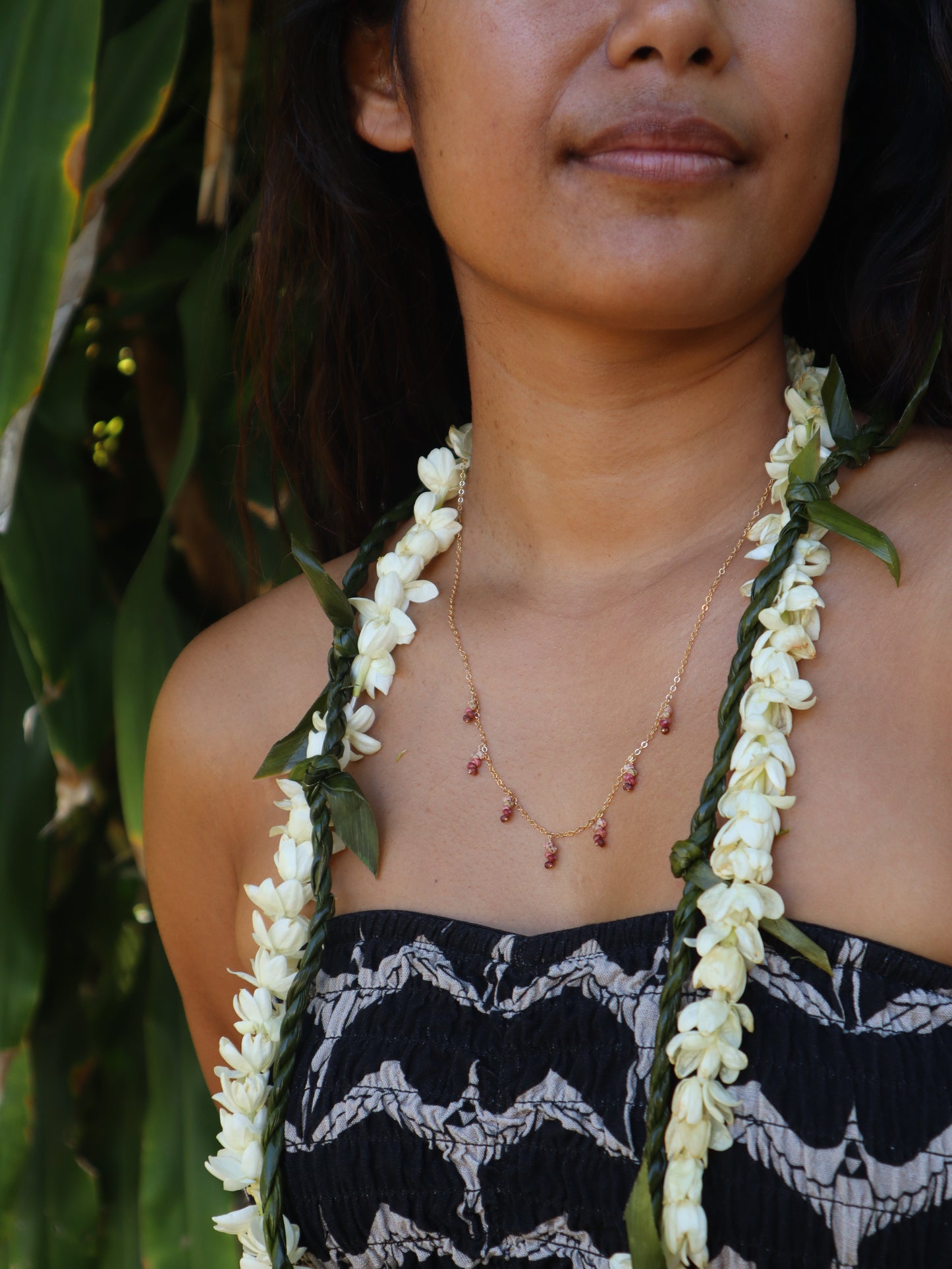 Ombre Niihau Kahelelani Droplet Necklace
