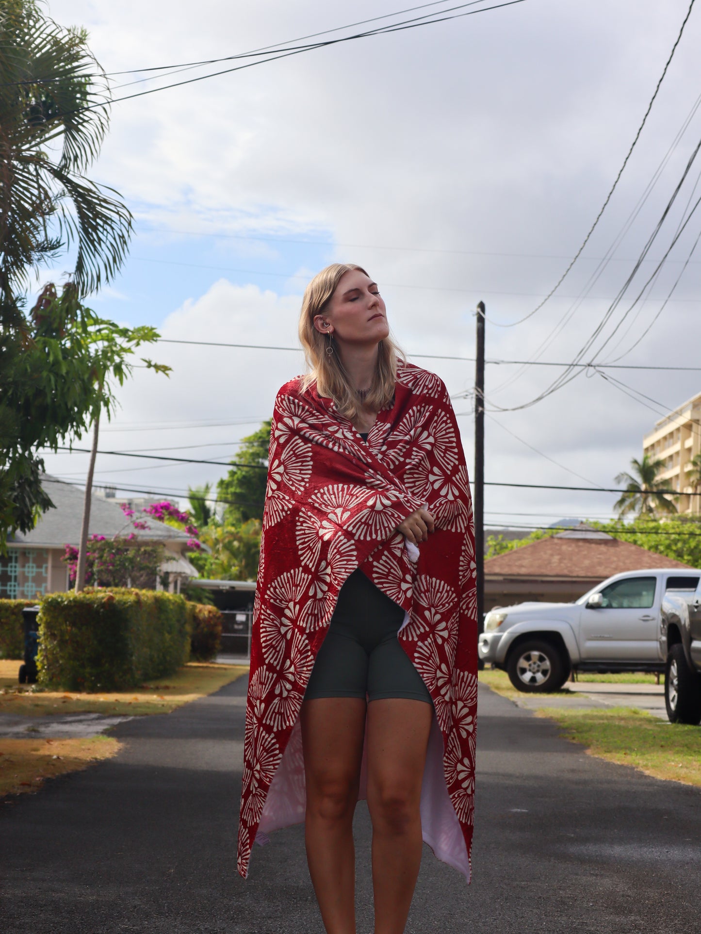 Lehua Plush Blanket