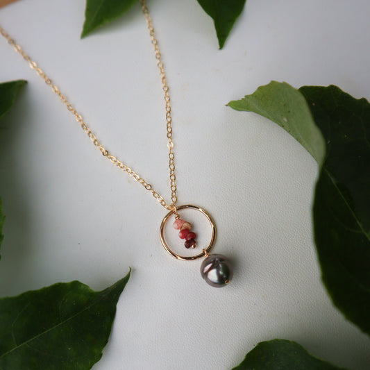 Ombré Niihau Kahelelani and Pearl Necklace